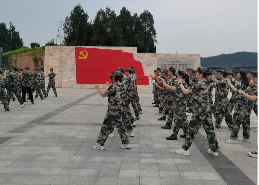mq5j9ha63i.jpg